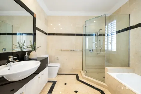 Property photo of 90 Admiralty Drive Surfers Paradise QLD 4217