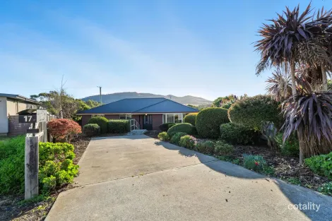 17 Caitlin Ct, Midway Point, TAS 7171