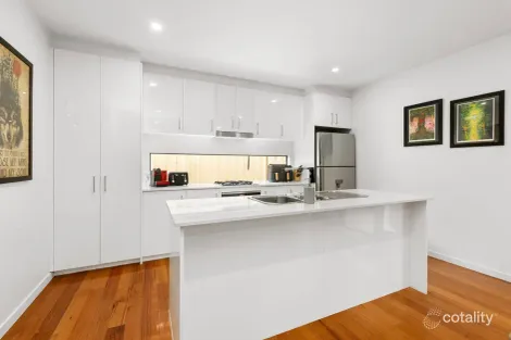 Property photo of 2/166 Grieve Parade Altona VIC 3018