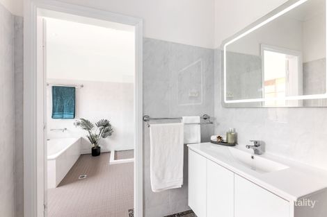 Property photo of 1 Burrawang Place Alfords Point NSW 2234