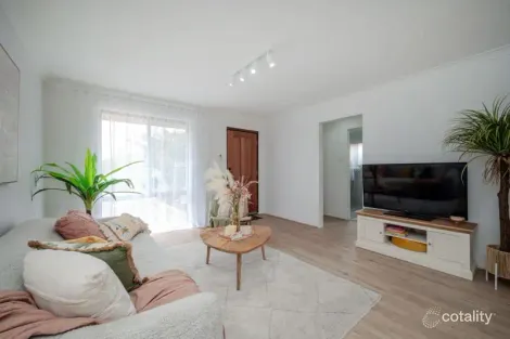 Property photo of 9/42 Blancoa Road Ferndale WA 6148