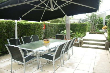 Property photo of 16 Cleland Crescent Broadbeach Waters QLD 4218