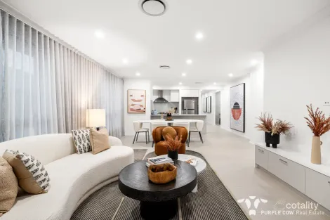 Property photo of 21 Foley Way White Rock QLD 4306