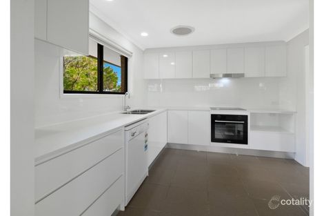 Property photo of 2 Manoora Place Ashmore QLD 4214