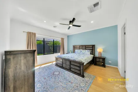 Property photo of 25 Cascade Drive Aintree VIC 3336