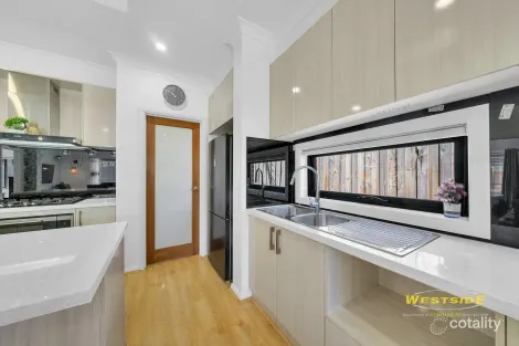 Property photo of 25 Cascade Drive Aintree VIC 3336