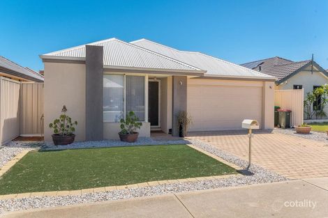 6 Lavinia Cres, Secret Harbour, WA 6173