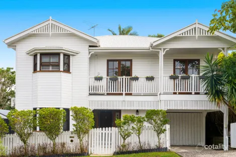 6 Dickens St, Norman Park, QLD 4170