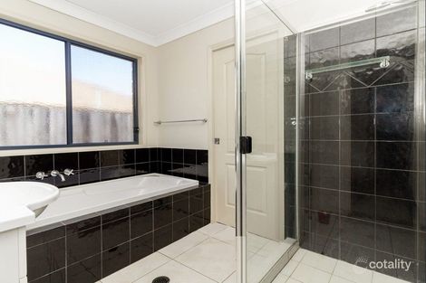 Property photo of 21 Uluru Place Forest Lake QLD 4078