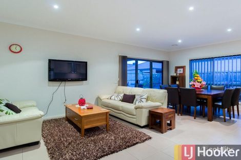 Property photo of 27 Flinders Park Drive Officer VIC 3809