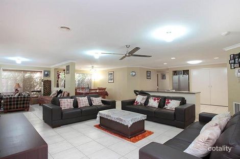 Property photo of 37 Manor Lakes Boulevard Manor Lakes VIC 3024