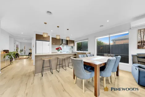 Property photo of 3 Faston Road Kalkallo VIC 3064