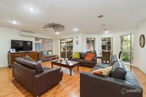 Property photo of 4 Barcoo Court Carrum Downs VIC 3201