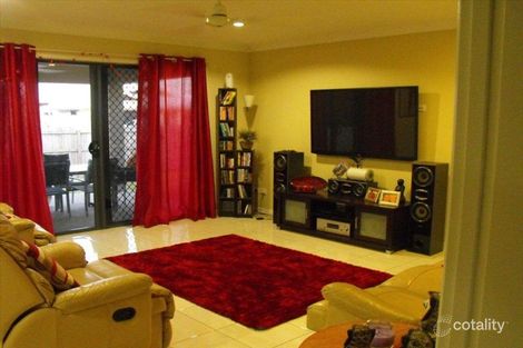 6 Firefly Cres, Ooralea, QLD 4740