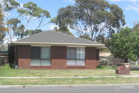 32 Lyrebird Dr, Carrum Downs, VIC 3201