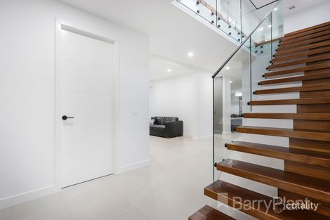 Property photo of 118 Champion Parade Craigieburn VIC 3064