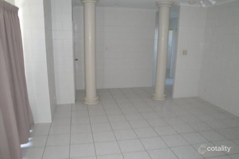 2/1 Balmoral Cl, Mount Sheridan, QLD 4868