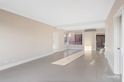 Property photo of 1/14 Arvern Avenue Avondale Heights VIC 3034