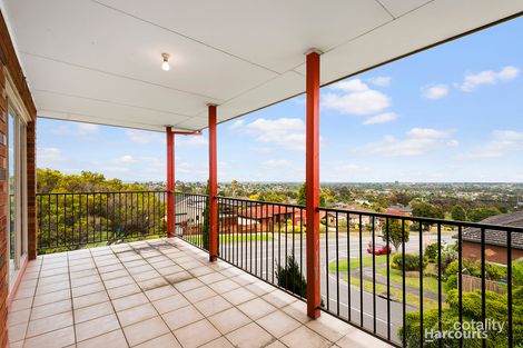 Property photo of 18 Moody Place Endeavour Hills VIC 3802