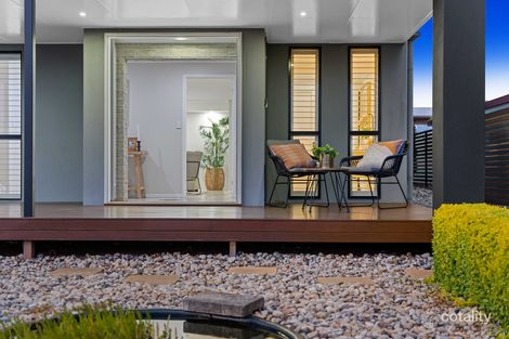 Property photo of 15 Barrymount Crescent Mount Lofty QLD 4350