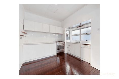 Property photo of 28 Cowlishaw Street Bowen Hills QLD 4006