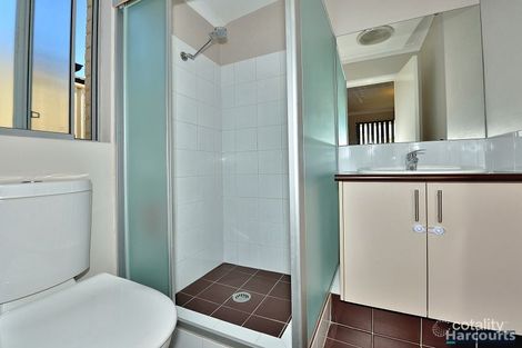 Property photo of 11 Highcliffe Circle Lakelands WA 6180