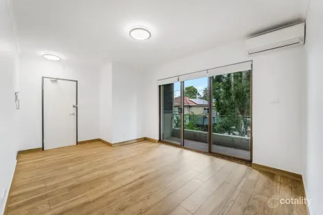 Property photo of 12/6 Ruby Street Carramar NSW 2163