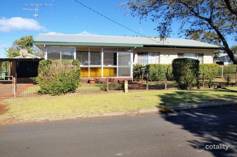 4 Pioneer St, Rockville, QLD 4350