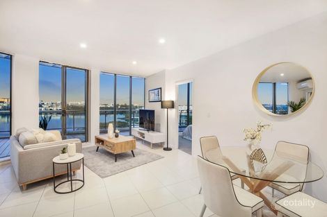 Property photo of 26/27 Bennelong Parkway Wentworth Point NSW 2127
