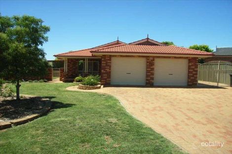 Property photo of 8 Newlands Place Dubbo NSW 2830