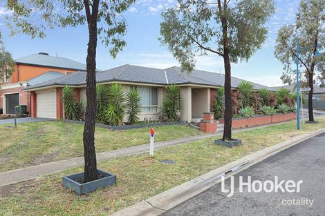 2 Agnes Pl, Manor Lakes, VIC 3024