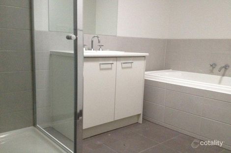 Property photo of 10 Olvine Place Epping VIC 3076