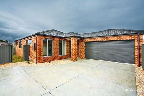 2/14 Damon Ct, Sebastopol, VIC 3356