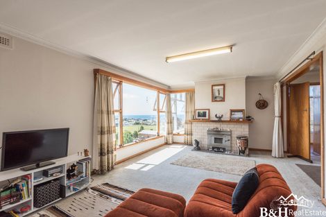 Property photo of 21 Quinn Street Penguin TAS 7316