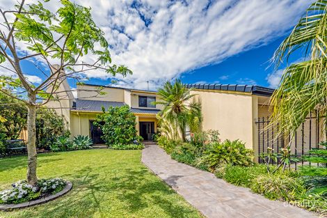 Property photo of 82 Waitomo Street Broadbeach Waters QLD 4218