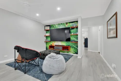 Property photo of 25 Forbes Court Collingwood Park QLD 4301
