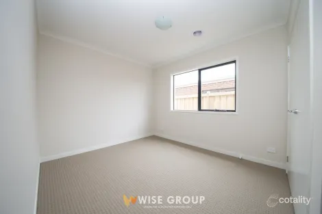 Property photo of 14 Mahal Drive Clyde North VIC 3978