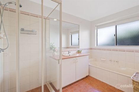 Property photo of 5 Auburn Place Forest Lake QLD 4078