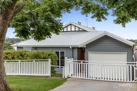 22 Seaton St, South Toowoomba, QLD 4350
