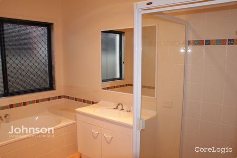 Property photo of 11 Gilberton Crescent Forest Lake QLD 4078
