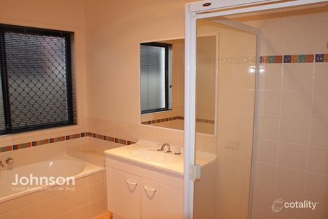 Property photo of 11 Gilberton Crescent Forest Lake QLD 4078