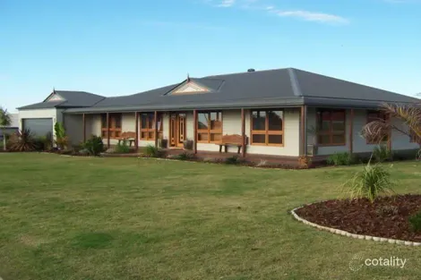38 Andrews Rd, Emerald, QLD 4720