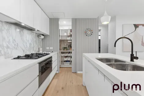 Property photo of 6/31 Lambert Road Indooroopilly QLD 4068