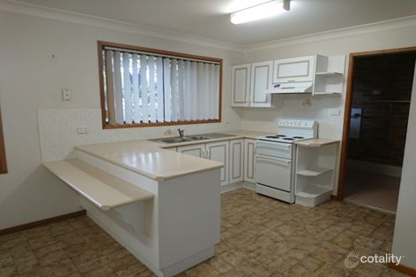 Property photo of 5 Herbert Close Bomaderry NSW 2541