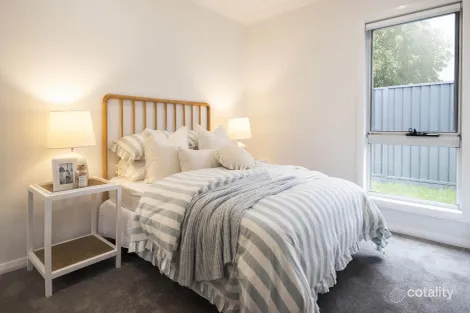 Property photo of 2 Karinyup Circuit Heddon Greta NSW 2321