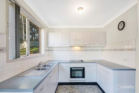 Property photo of 18 Treeview Place Mardi NSW 2259