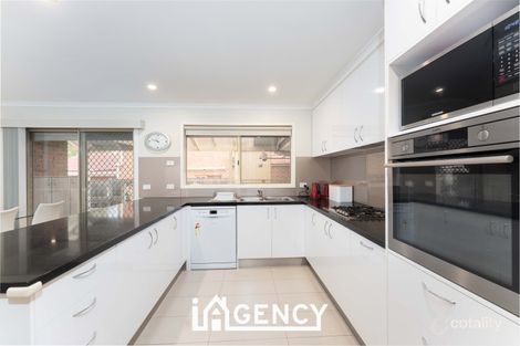 Property photo of 8 Pinto Close Endeavour Hills VIC 3802