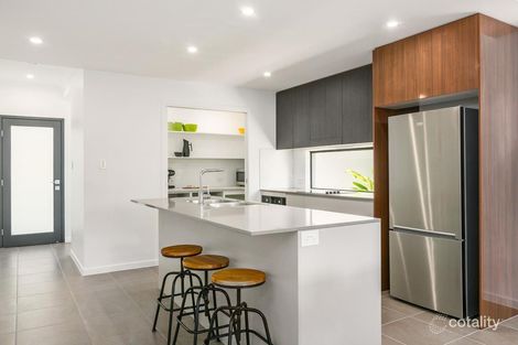 1 Edge Ct, Manoora, QLD 4870