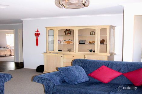 Property photo of 3 Ebrill Street Jamboree Heights QLD 4074