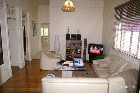 Property photo of 25 Lindon Street Dutton Park QLD 4102